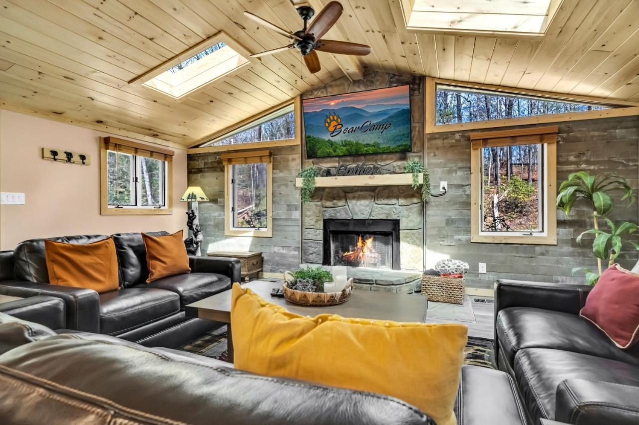 Whispering Winds, Hot Tub, Game Room, Wifi, 1089 Free Tickets Each Paid Day, Dollywood And More Gatlinburg Esterno foto