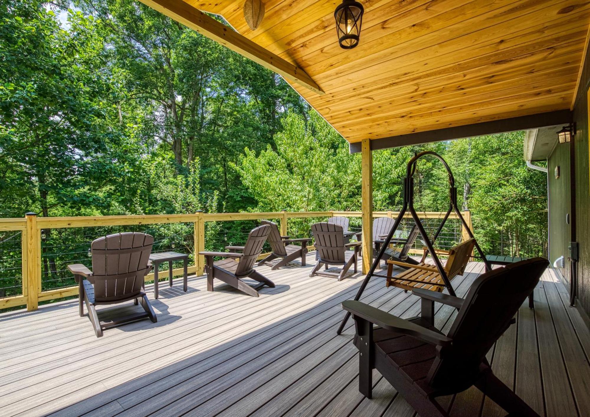 Whispering Winds, Hot Tub, Game Room, Wifi, 1089 Free Tickets Each Paid Day, Dollywood And More Gatlinburg Esterno foto
